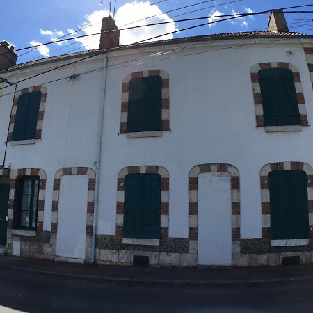 Appartement Meuble N°3 - 15 Min Dampierre - 25 Min Belleville - Wifi Gien Exterior foto